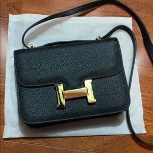 Leather Gold H Crossbody - Black